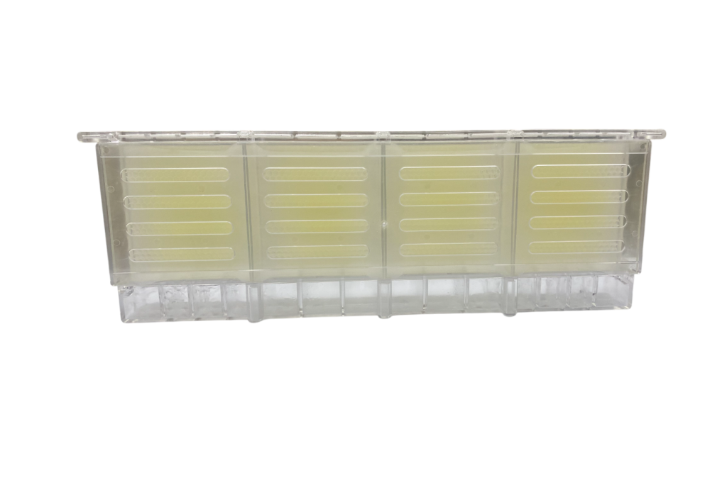 Hogg Halfcomb Medium Honey Frame