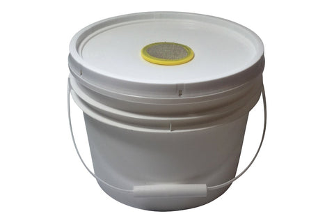 Pail feeder 3.8 Litre